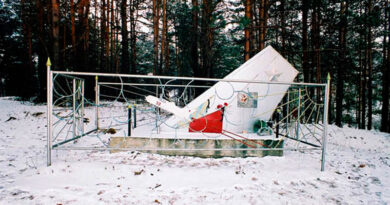 Памятник капитану Сергею Крошину