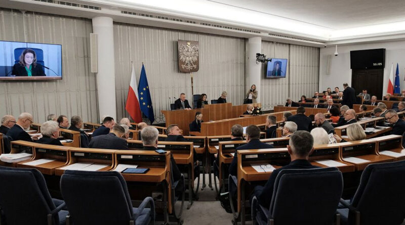 Сенат Польши одобрил с поправками законопроект о блокировке незаконного контента